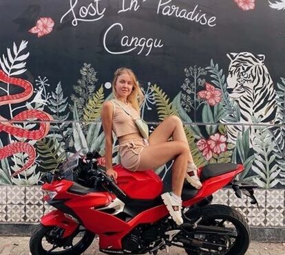 Celebridade do Instagram morre em acidente de mota aos 18 anos