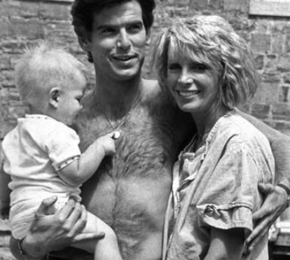 Primeira mulher e filha adotiva de Pierce Brosnan morreram da mesma doença