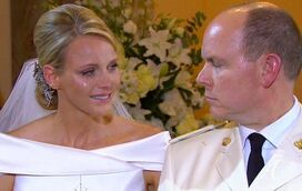 O contrato já acabou! Há 4 anos que Charlène está "livre" para deixar o príncipe Alberto... mas perde os filho gémeos