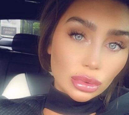 Lauren Goodger acusada de 'embelezar' fotografia de infância