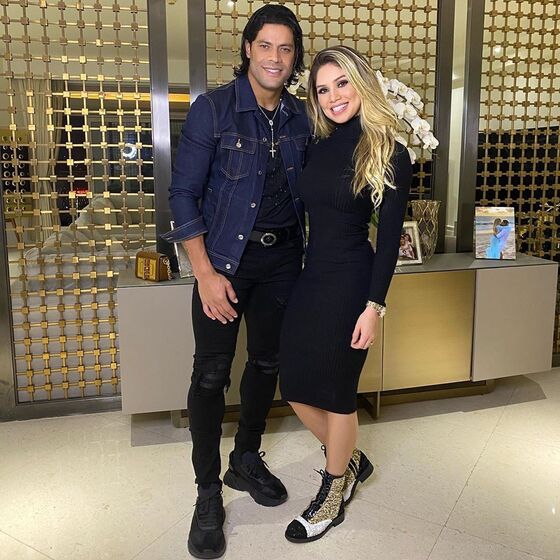 Hulk e Camila Ângelo