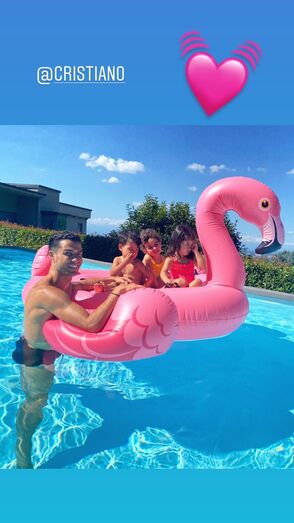 Cristiano Ronaldo, Juventus, Turim, piscina, record, eva, mateo, alana martina