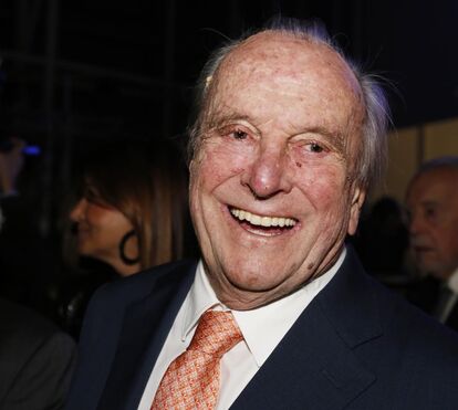 A infância privilegiada de Francisco Pinto Balsemão: Cresceu num palacete rodeado por 'seis ou sete criadas' e era filho único de pais tardios