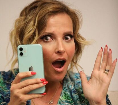 Que tampa! No dia em que se esgota o prazo para pagar os 20 mihões à SIC, Cristina Ferreira balda-se ao 'Você na TV' e lança farpas ao telefone