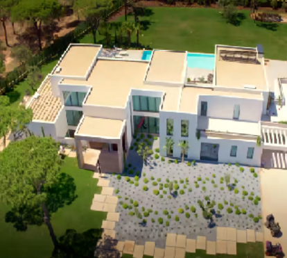 David Carreira mostra nova mansão milionária do pai