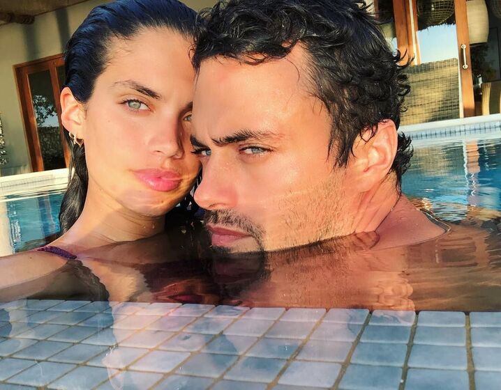 Sara Sampaio e Oliver Ripley