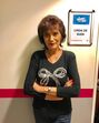 linda de suza, cantora, frança, emigrante, mala de cartão
