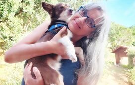 Sem voz e sem trabalho, cantora Né Ladeiras deixa grito de desespero por um emprego 