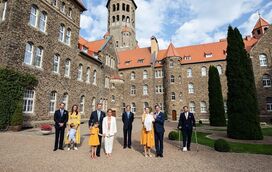 Família real do Luxemburgo toda reunida depois das acusações de tirania da grã-duquesa
