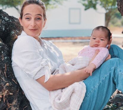 Que amor! As fotos mais carinhosas de Sara Prata com a filha