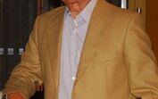  Cecil Thiré
