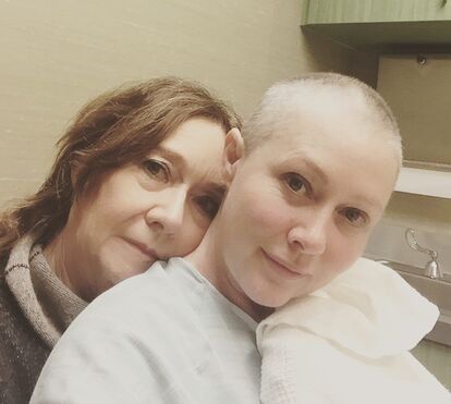 Estrela de 'Beverly Hills' com cancro escreve cartas de despedida: 'É difícil encerrar os assuntos quando sentes que vais viver mais 10 ou 15 anos'
