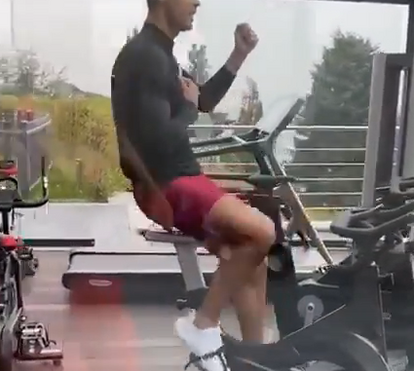Georgina provoca Cristiano Ronaldo... que teve mais dois testes positivos para covid-19