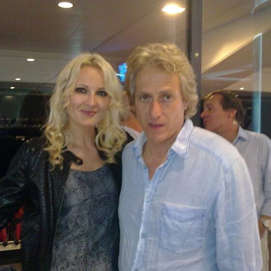 Zezé Camarinha, Tatiana