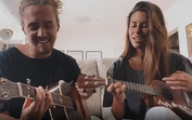 Que românticos! Carolina Loureiro e Vitor Kley fazem música juntos