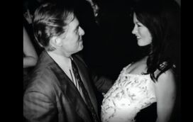Haja amor e humor! Catherine Zeta-Jones assinala 20 anos de casamento em vídeo cómico