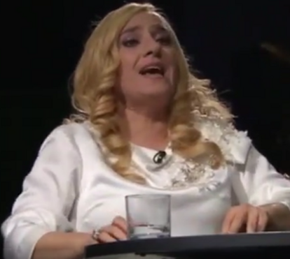 Fair play! Teresa Guilherme diverte-se a ver Maria Rueff a imitá-la. Veja o sketch