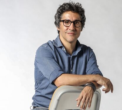 João Pedro Pais é acusado de violência doméstica pela ex-namorada. Cantor nega