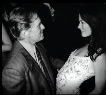 Haja amor e humor! Catherine Zeta-Jones assinala 20 anos de casamento em vídeo cómico
