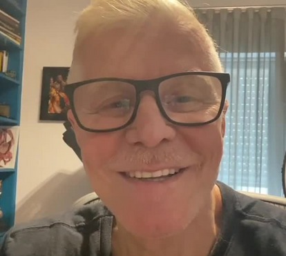 Aos 64 anos, Miguel Falabella testa positivo para a covid-19