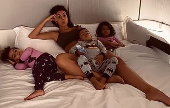 Georgina Rodríguez com os filhos