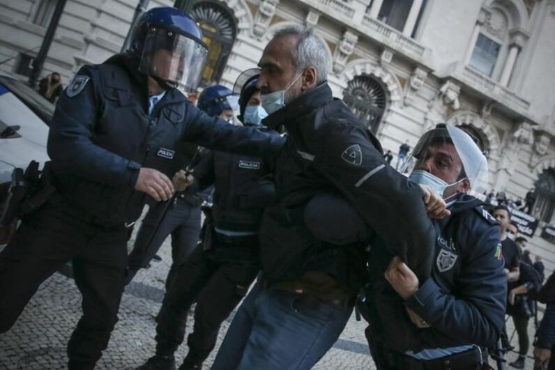 Ljubomir Stanisic, Manifestação Porto