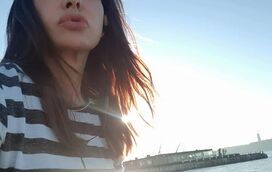 Manuela Moura Guedes tira selfies durante raro passeio: "Passo semanas sem sair praticamente de casa"