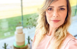 Dália Madruga volta a insistir em amamentar o filho em público depois de já ter sido tão criticada