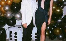 Sophie Turner, estrela de 'A Guerra dos Tronos', revela foto rara da gravidez