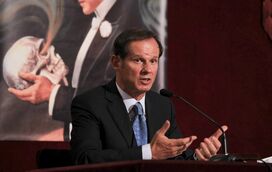 José Rodrigues dos Santos no centro da polémica após justificação de Auschwitz e das câmaras de gás