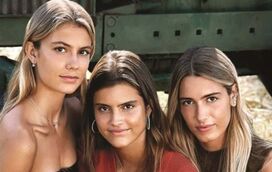 As bonitas filhas de Luís Figo e Helen Svedin