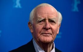 Morreu John Le Carré, genial escritor de livros de espiões