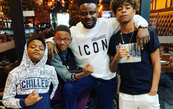 Matias Damásio com os 3 filhos
