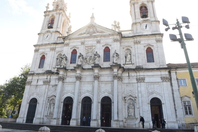 Velório de Sara Carreira na Basílica da Estrela