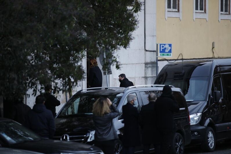 Cristina Ferreira no velório de Sara Carreira