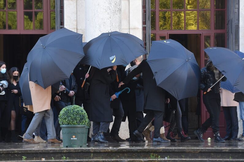 Funeral Sara Carreira