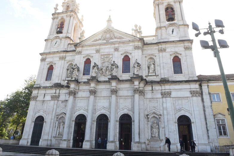 Velório de Sara Carreira na Basílica da Estrela