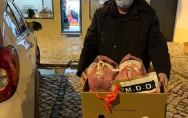 Malato apanhado na rua com famílias que passam fome