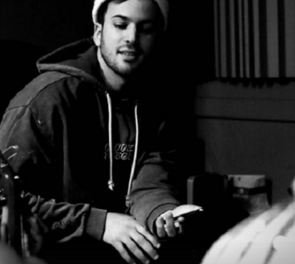 David Carreira regressa ao estúdio, um mês depois da morte irmã
