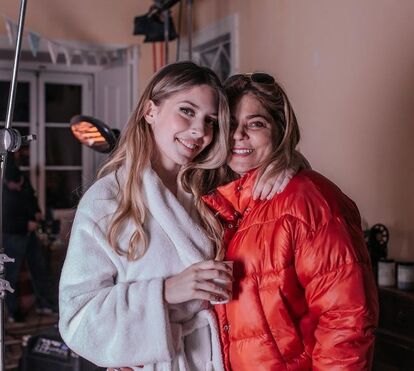 Fernanda Antunes não aguenta a emoção ao falar da saudosa filha Sara Carreira