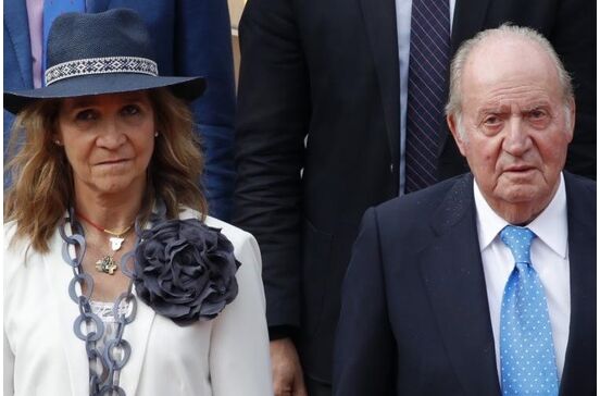 Juan Carlos, Elena