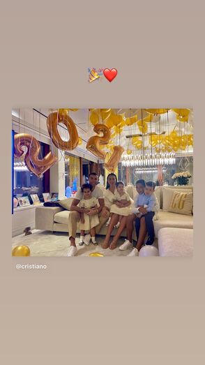 Cristiano Ronaldo, Georgina Rodriguez, Alana, Mateo, Eva, Cristaninho