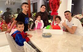 Cristiano Ronaldo em festa com o aniversário da filha Bella Esmeralda