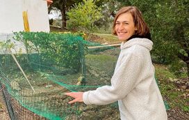 Com o futuro ainda incerto, Fátima Lopes refugia-se no campo