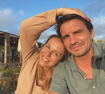 Tânia Ribas de Oliveira recorda início da relação com o marido e mostra fotos raras do casal