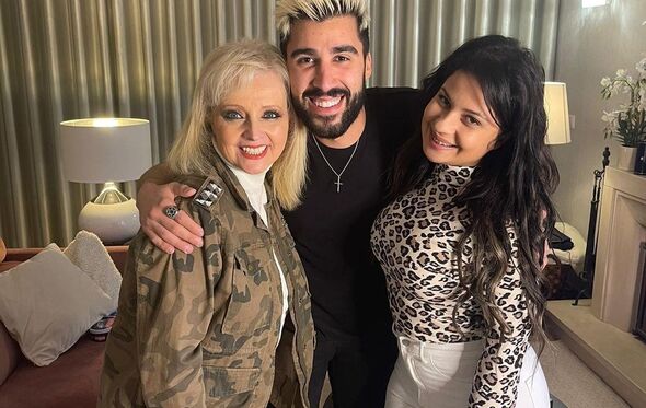 Ágata, Sandrina, Leo Caeiro
