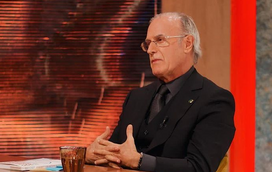 Médico Pinto Coelho solta palavrão em direto na TVI depois de ser surpreendido por mulher e filhos mais novos