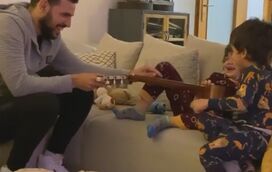 Ex-marido de Carolina Deslandes mostra momento intimista com os filhos