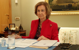 Rainha Sofia ‘forçada’ a fazer pausa nas férias para marcar presença no funeral de Bento XVI