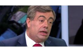 Furioso por ter sido despedido após comentário homofóbico, Quintino Aires atira-se à TVI: "É uma gentalha de um nível muito baixo"